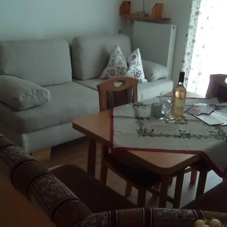 Bachergut Apartman *