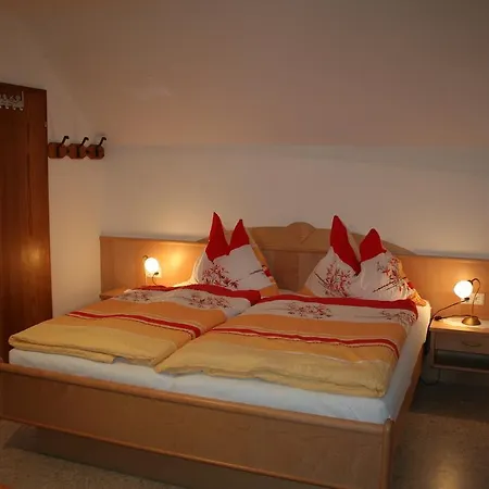 Bachergut Apartman *